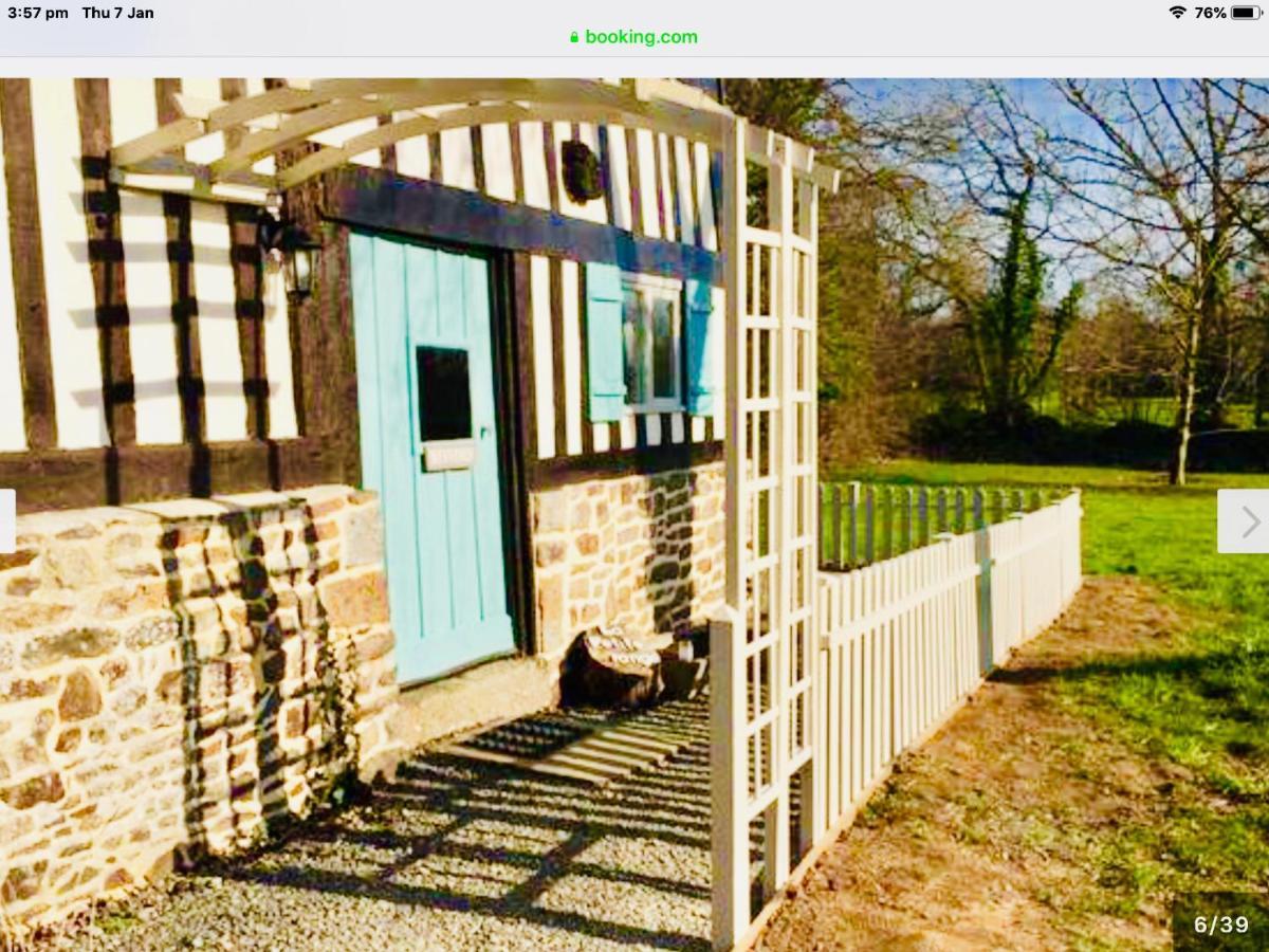 Maison Mai Or La Petite Maison Mai Or La Petite Grange Or All Three La Chapelle-Uree Exterior photo